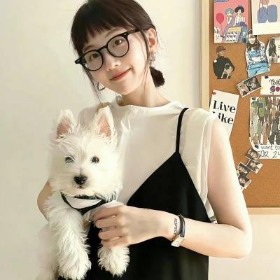 Qros之女以独家新闻为名的疯狂